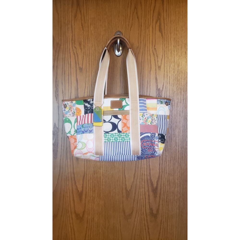 Vintage COACH Y2K Hampton Signature Patchwork Leather/Canvas Small Tote #10444